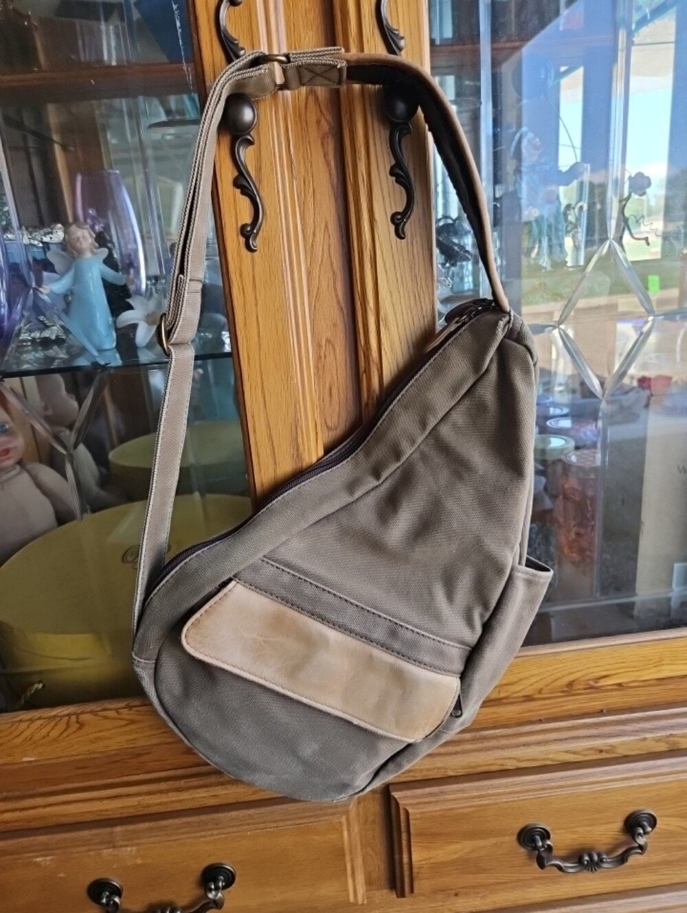 Casual Olive Canvas L.L. BEAN Sling Bag for Men - Versatile Everyday Carry